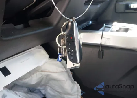 2022 Mercedes-Benz Glb 250 4Matic from USA, damaged, VIN W1N4M4HB5NW187686